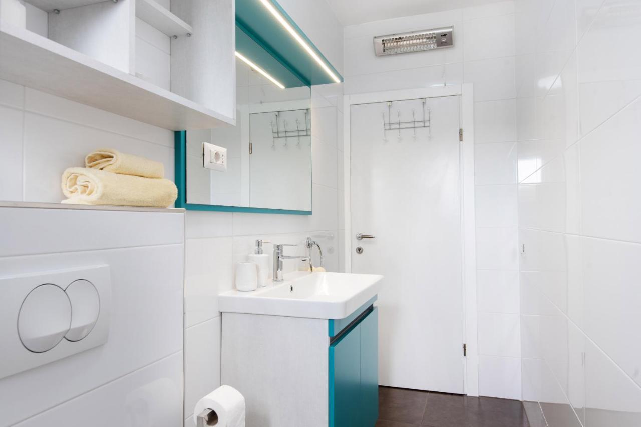 פורץ Superior Apartment Sincic מראה חיצוני תמונה